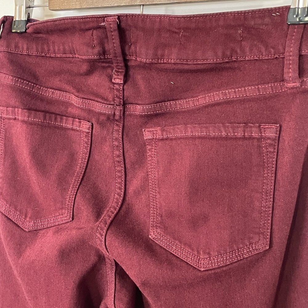 Women’s 4 NYDJ Maroon Pants Straight Leg Lifting Tuck Contouring Denim Jeans - Picture 5 of 13